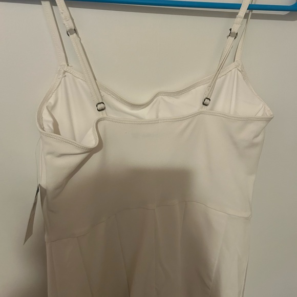 Abercrombie golf dress - Picture 3 of 5